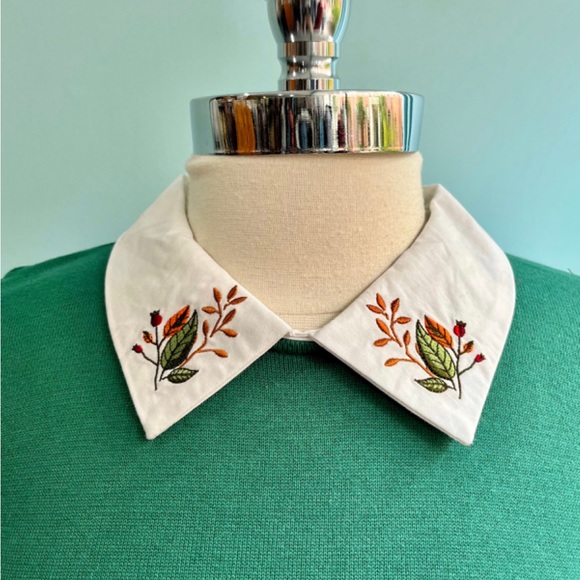 Berry Field Marianne Sweater by Collectif - Picture 5 of 12